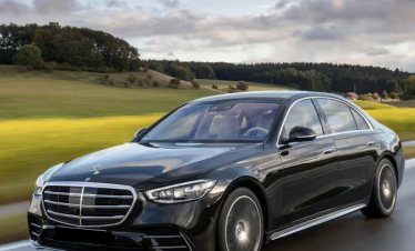 Mercedes-Benz S  Класс с водителем